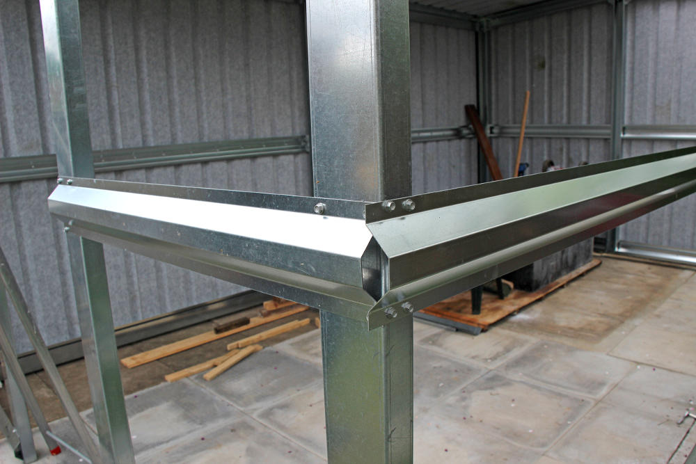 Metal Shed 07.JPG